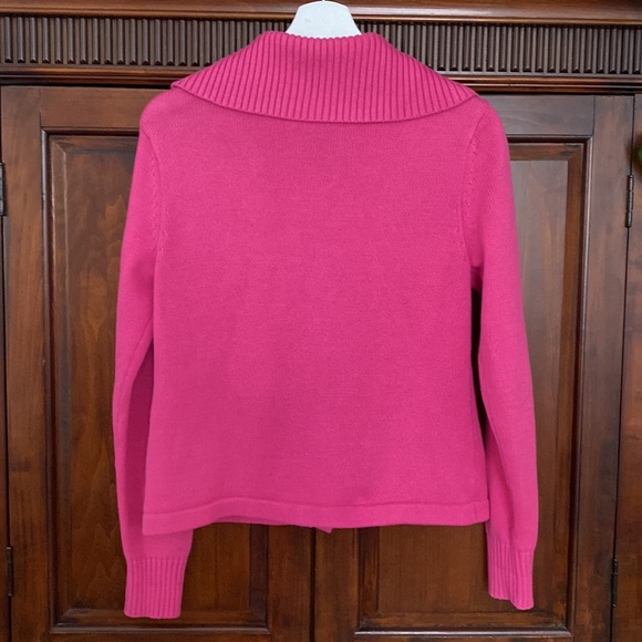 L. L. Bean 100% cotton Shawl Collar horn toggles and loop Candy pink Barbie XS - Picture 2 of 15